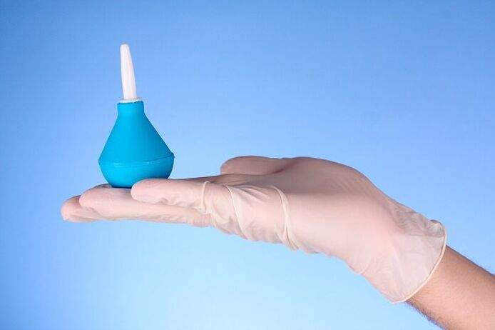 Garlic Enema Fights Parasites