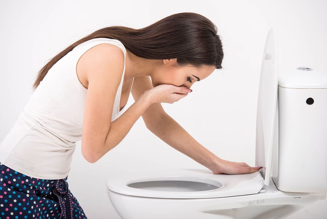 Feeling sick due to the presence of worms in the body